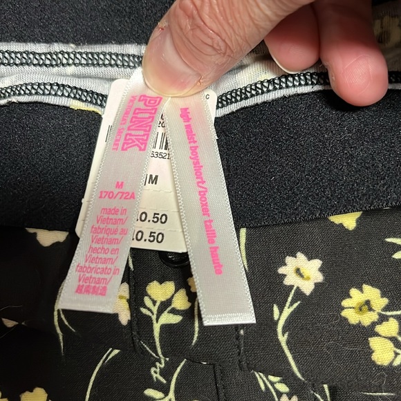 NWT Victoria’s Secret PINK Panties 4 Pair Bundle. Size Medium - Picture 5 of 15